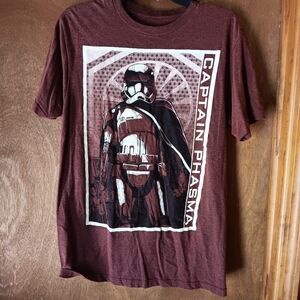 Star Wars Captain Phasma Graphic Tee - Maroon and White